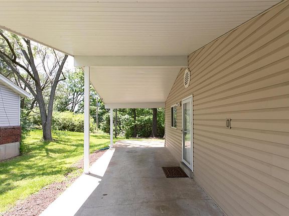 5th image of 1013 Orchard Lakes Dr