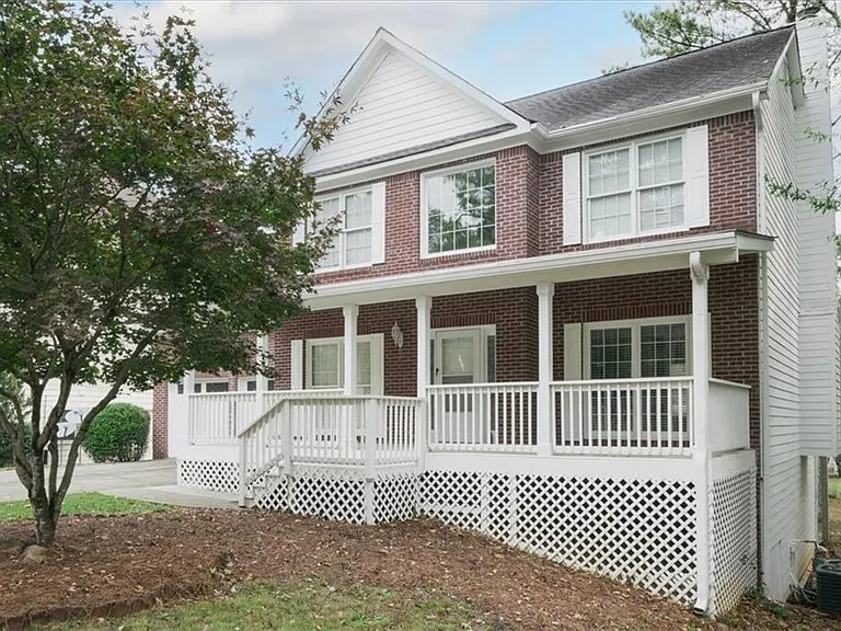 4085 Pineset Dr — Photo 2
