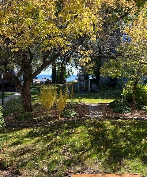 2221 Middleton Beach Rd — Photo 2