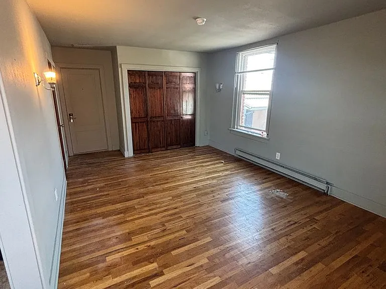 16 S 27th St — Photo 12
