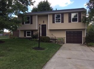 2942 Stout Rd, Cincinnati, OH 45251