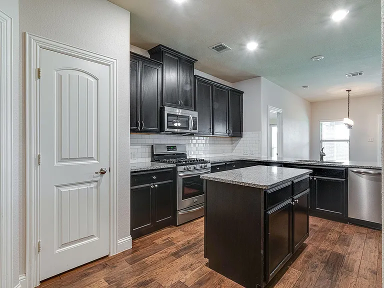 3801 Tunstall Dr — Photo 17