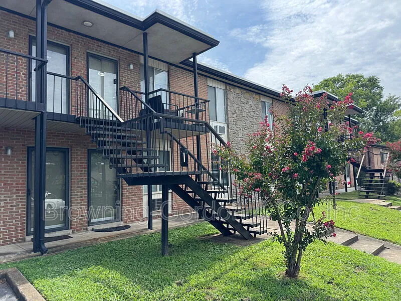 2601 Hillsboro Pike #2-I