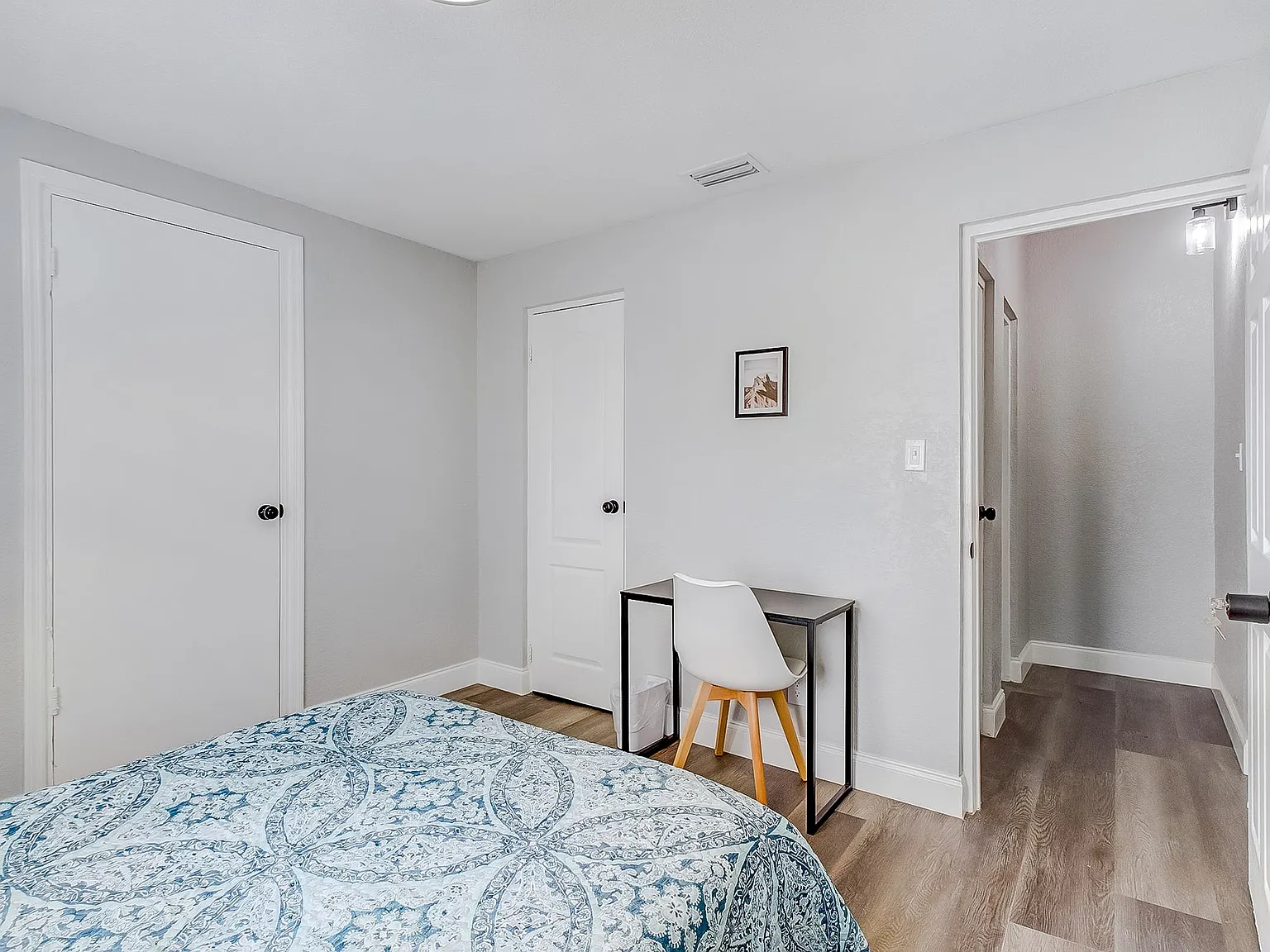 4 bed, 4.0 bath, 3393 sqft, $953 — Photo 2