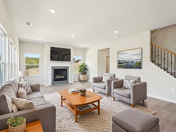 The Dakota floorplan with the Divine 2 interior package.