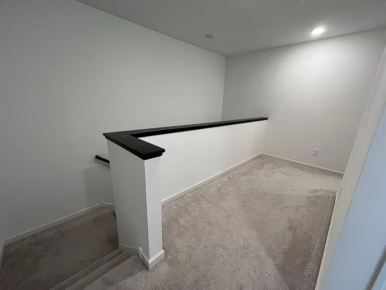4704 Airlake Curv — Photo 8