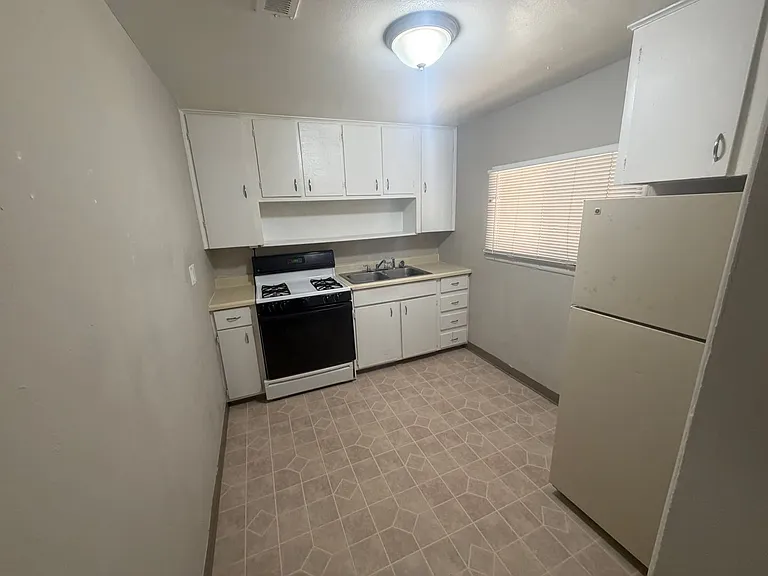 626 Prairie Rd — Photo 30