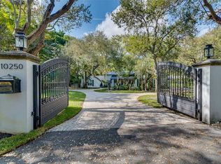 10250 Old Cutler Rd, Coral Gables, FL 33156