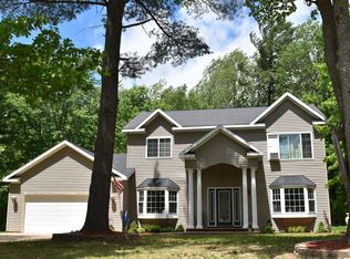 5781 Bent Tree Dr, Gaylord, MI