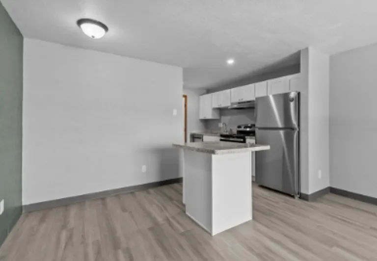 1534 Moraine Ter #4 — Photo 3