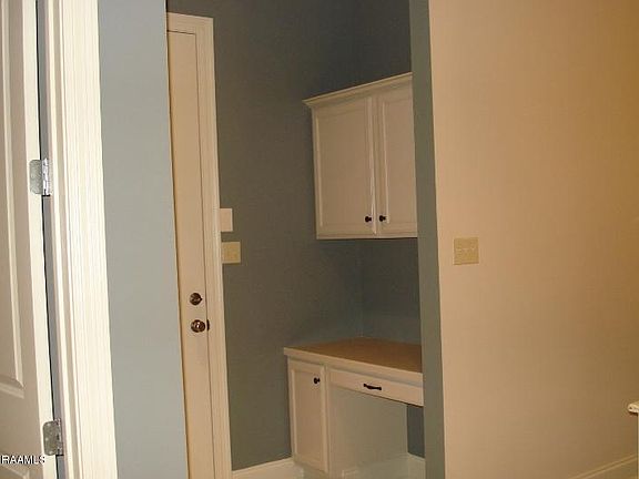 2nd image of 407 Copper Ridge Dr