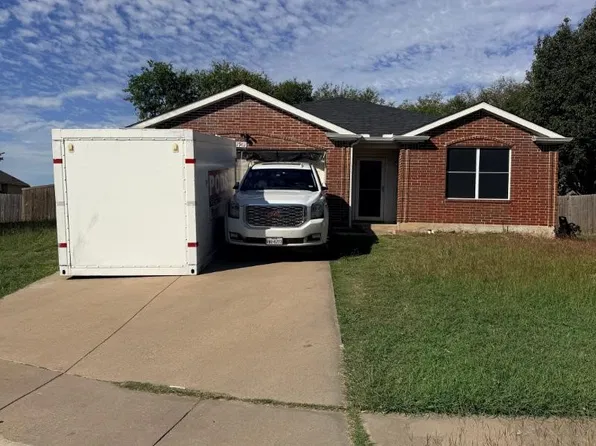1901 Citadel Dr, Glenn Heights, TX 75154