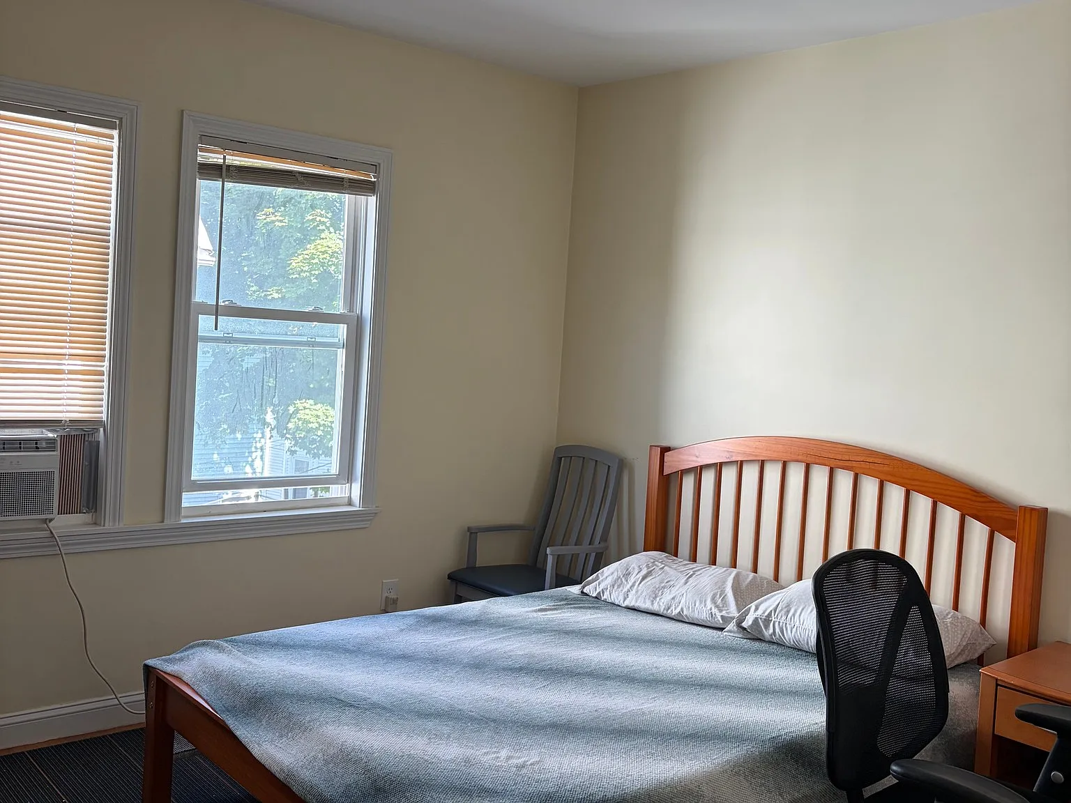 3 bed, 1.0 bath, $3,000 — Photo 4