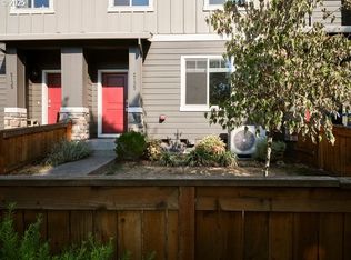 2135 NE Four Seasons Ln, Vancouver, WA 98684