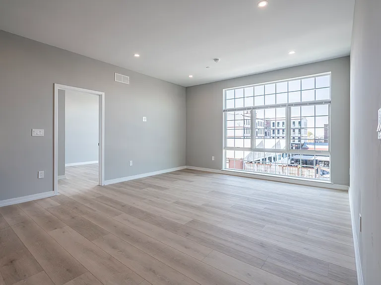 2401 Washington Ave — Photo 63