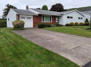 214 Hill Top Dr, West Wyoming, PA 18644