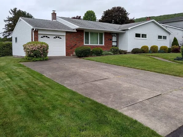 214 Hill Top Dr, West Wyoming, PA 18644