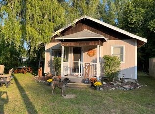 8523 W Silver Lake Rd, Mears, MI 49436