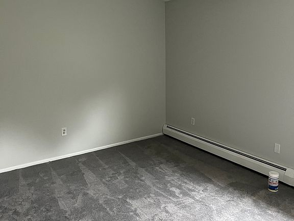 4th image of 220 Main St APT 1A