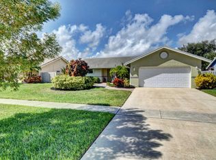 7903 W Country Club Blvd, Boca Raton, FL 33487