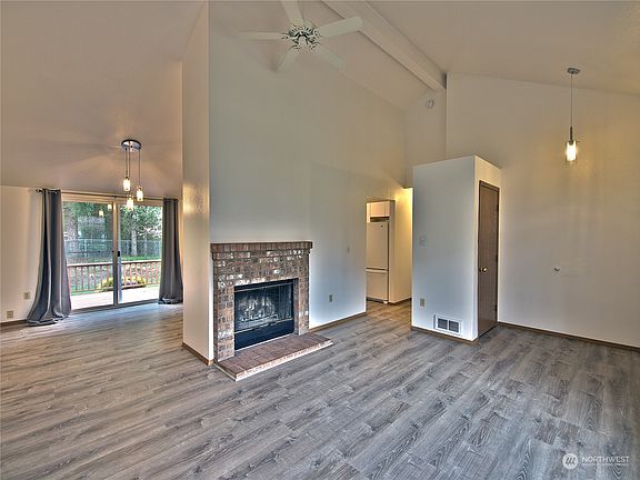 5th image of 15314 - 15316 9th Avenue E