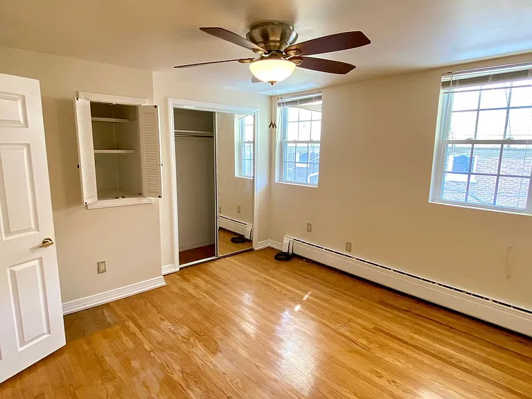 735 Manton St — Photo 11