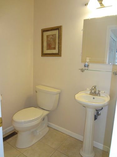 2nd image of 1303 Briarwood Ct