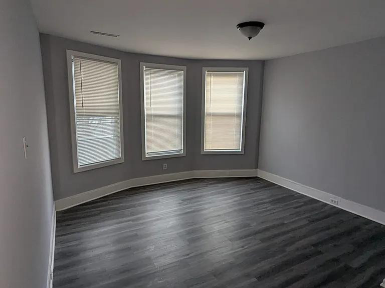 165 Starr St #2A — Photo 8