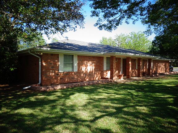2nd image of 1421 Red Fox Ln