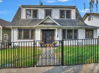 523 E 9th St, The Dalles, OR 97058