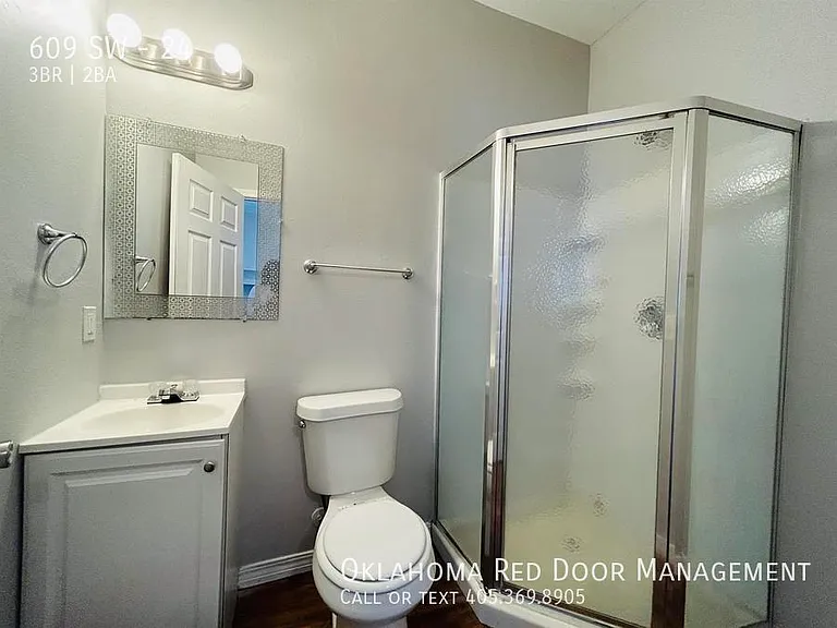 609 SW 24th St — Photo 5