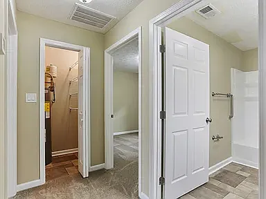 207 Victory Dr #207 — Photo 5