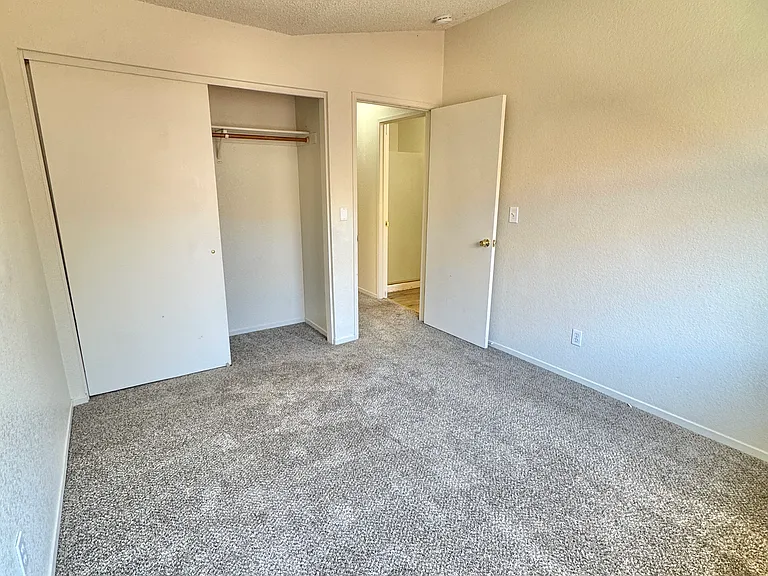 7607 Water View Way — Photo 17