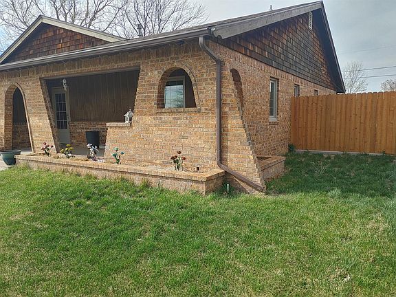 2nd image of 2165 N Carlton Ave