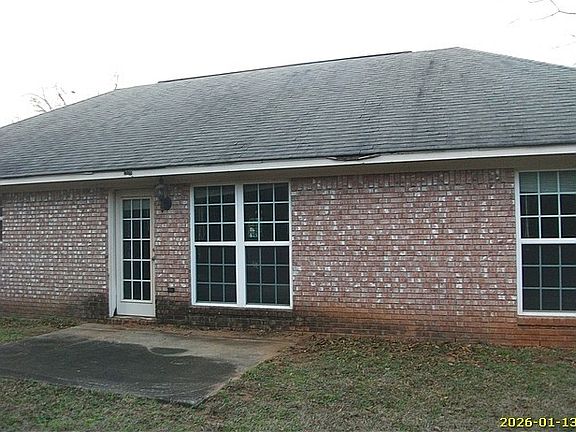 2nd image of 209 Miller Ave