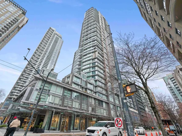 1283 Howe St #3804, Vancouver, BC V6Z 0E3