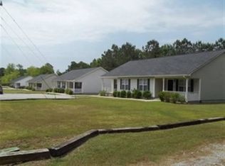 409 Belgrade Swansboro Rd #B, Stella, NC 28582