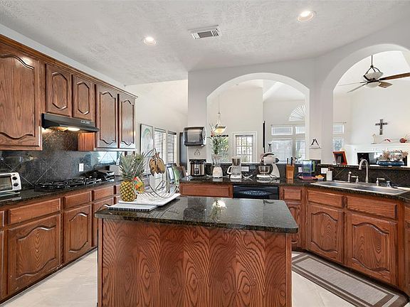 2nd image of 1210 Riverchase Dr