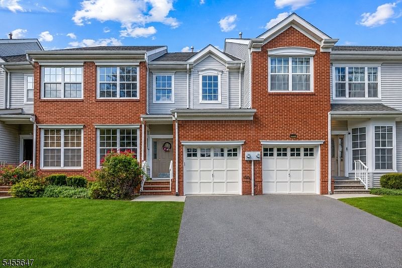 1st image of 33 Gordon Circle