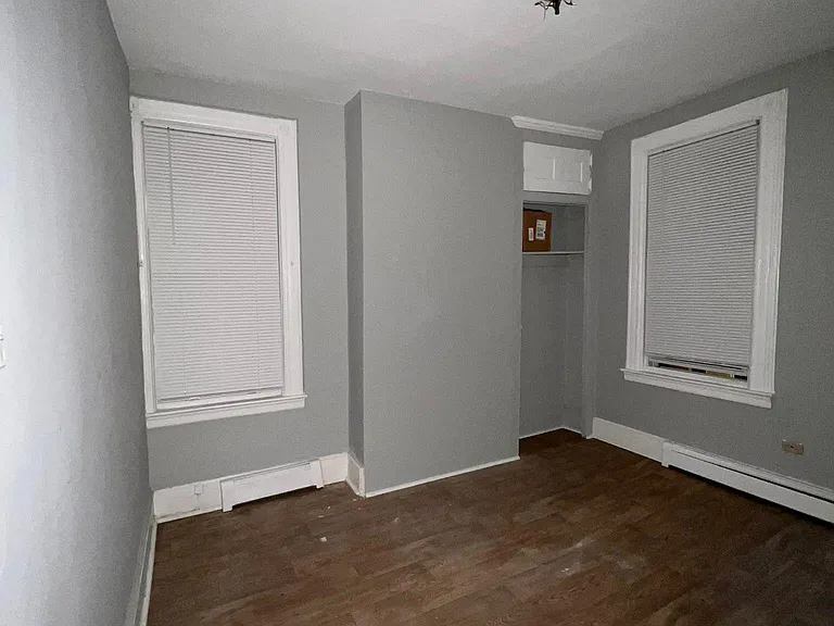 1317 44th St #2R — Photo 13