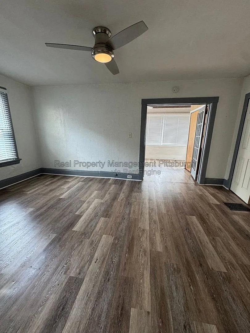 3 bed, 2.0 bath, $1,795 — Photo 2