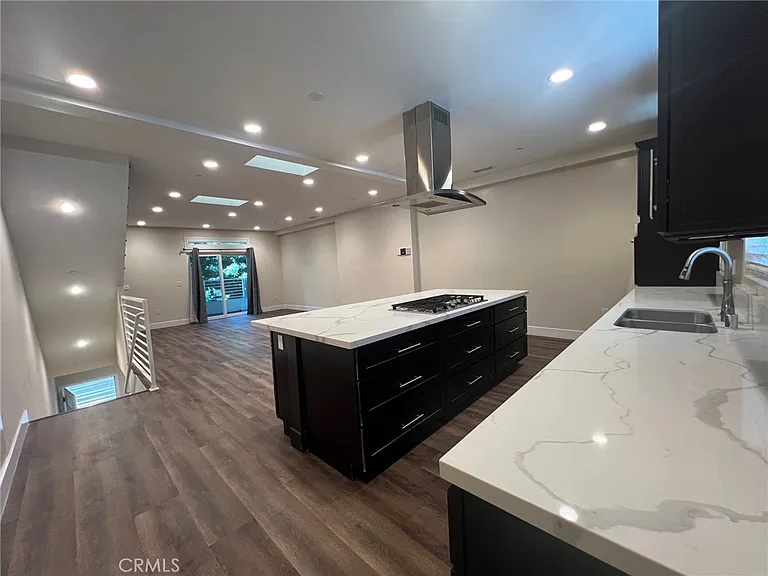 13804 Cordary Ave — Photo 15