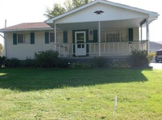 1155 Waugh Dr, Hubbard, OH