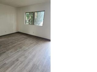 162 W 66th St #3, Los Angeles, CA 90003