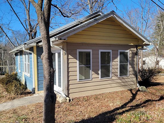 4th image of 32 Widows Peak Ln