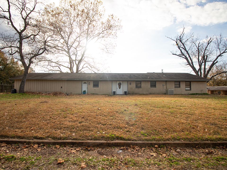 1st image of 214 Rosewood Dr