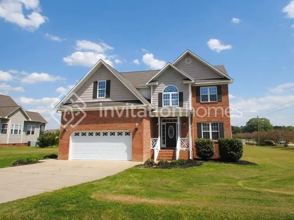 22 Oak Run Dr, Clayton, NC 27520