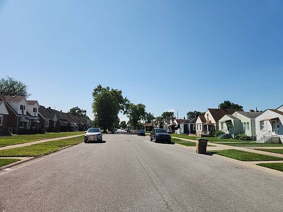 4th image of 4819 Ivy St
