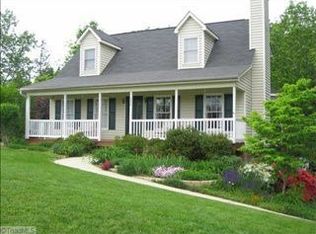 328 Twin Creeks Ct, Clemmons, NC 27012