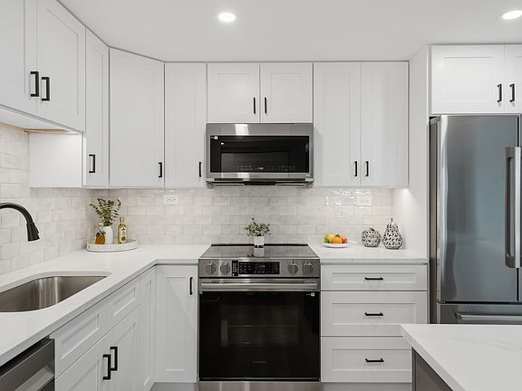 4th image of 350 Plum Creek Dr #308